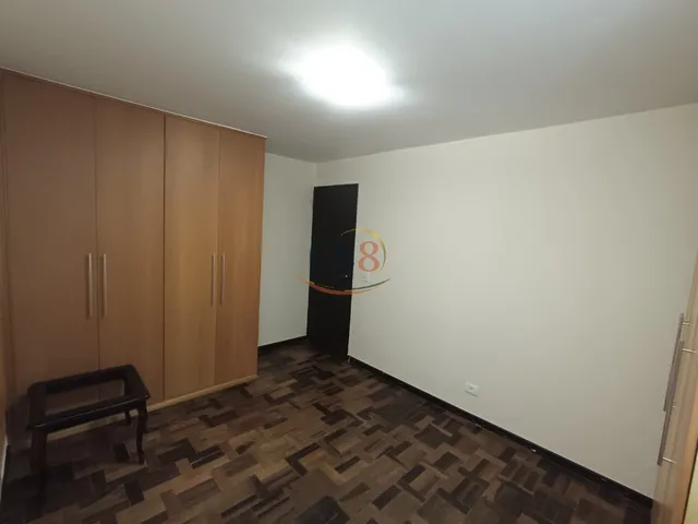 Imagem 10: Imperdível oferta de apartamento à venda em Curitiba-PR, bairro Campina do Siqueira! 3