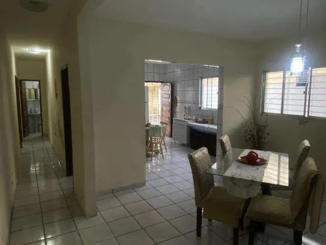 Imagem 12: Casa para venda, com 8 quartos, 360m²