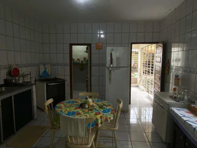 Imagem 4: Casa para venda, com 8 quartos, 360m²