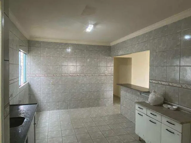 Imagem 7: Casa para venda, com 8 quartos, 360m²