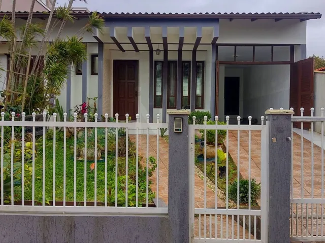 Imagem: Casa À Venda no Bairro Centro - Imbituba/Sc
