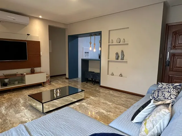 Imagem 2: Vendo Belo Apartamento 3 Quartos (2 Suítes) em Ondina, Predio de Escada