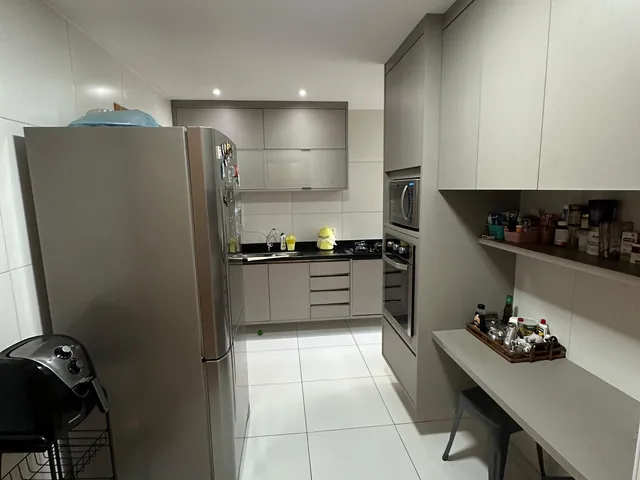 Imagem 14: Vendo Apartamento com 4 Quartos em Pituaçu