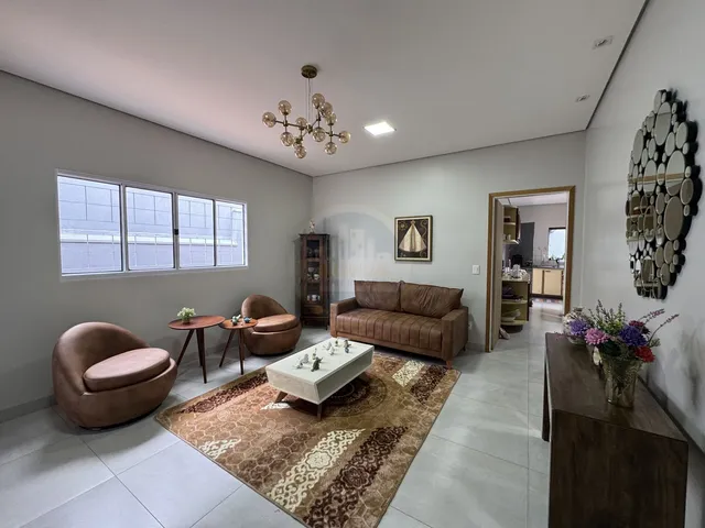 Imagem 14: Casa à venda, com 4 dormitórios, sendo 1 suíte e 2 banheiros
