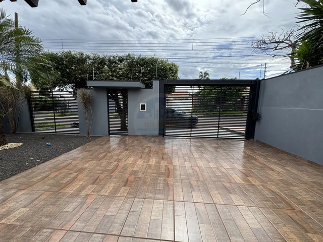 Imagem 10: Casa à venda, com 4 dormitórios, sendo 1 suíte e 2 banheiros