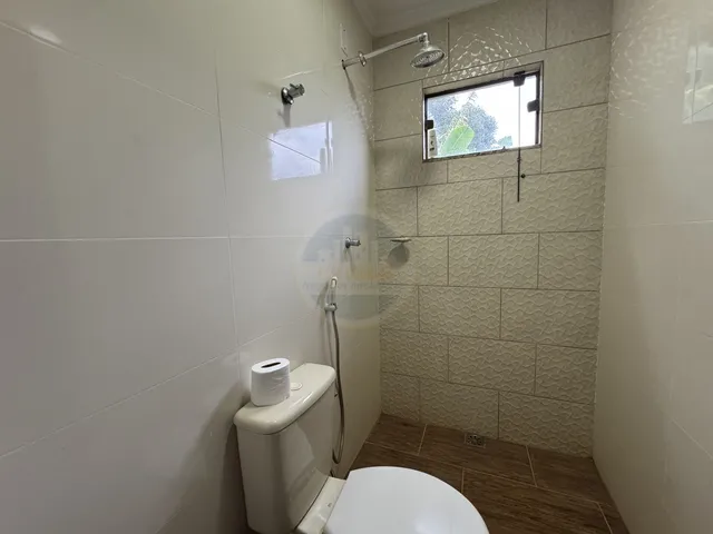 Imagem 4: Casa à venda, com 4 dormitórios, sendo 1 suíte e 2 banheiros