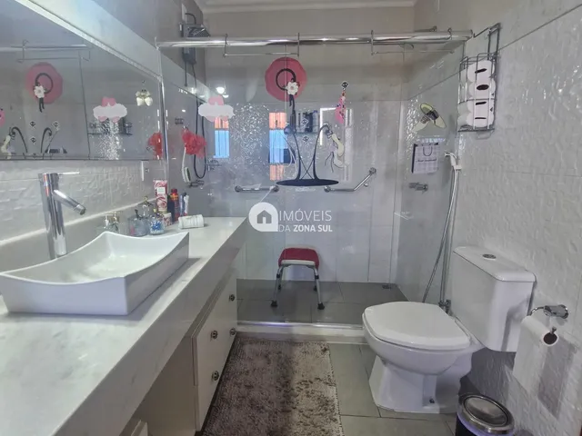 Imagem 2: Casa à venda no bairro Hípica - Porto Alegre/RS