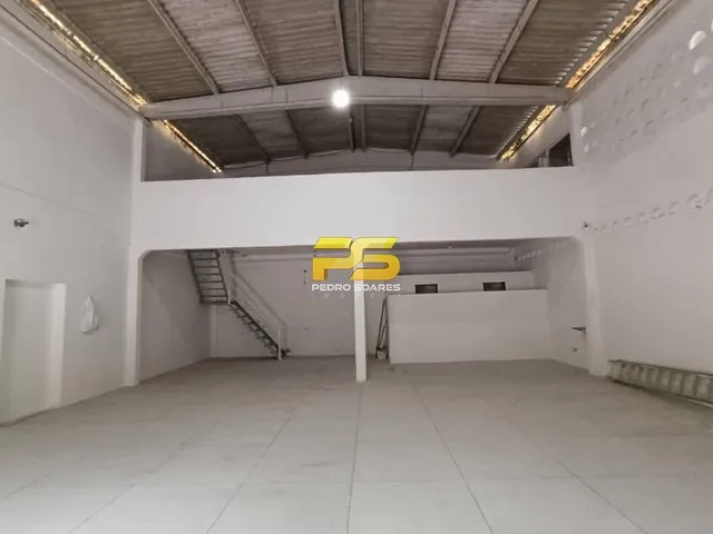 Imagem 8: GALPÃO COM 350m² NA 230 PARA LOCAÇÃO