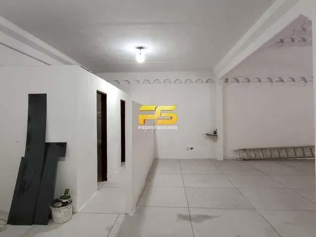 Imagem 4: GALPÃO COM 350m² NA 230 PARA LOCAÇÃO