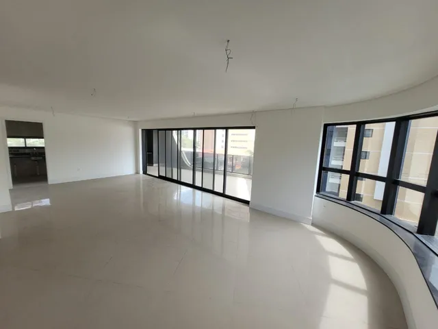 Imagem 6: ICON CONDOMINIUM, 255m2, 5vgs, 4 suites, 5 vgs, andar alto, Meireles - Fortalez