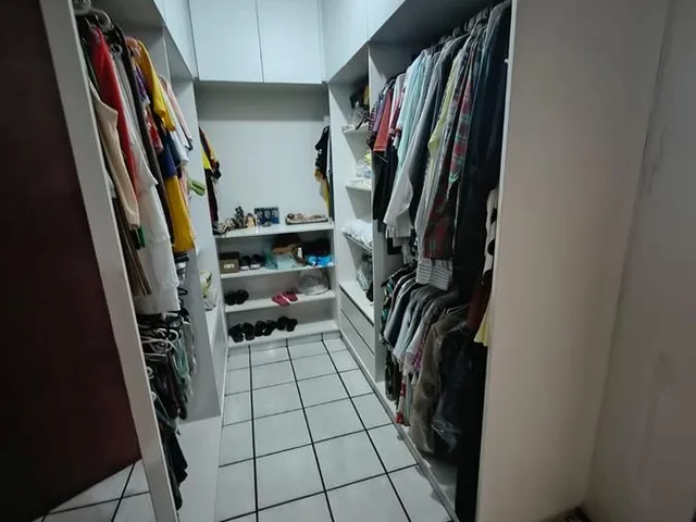 Imagem 16: Casa à Venda bairro Eng. Luciano Cavalcante c/ 4 Suítes com acesso por duas ruas