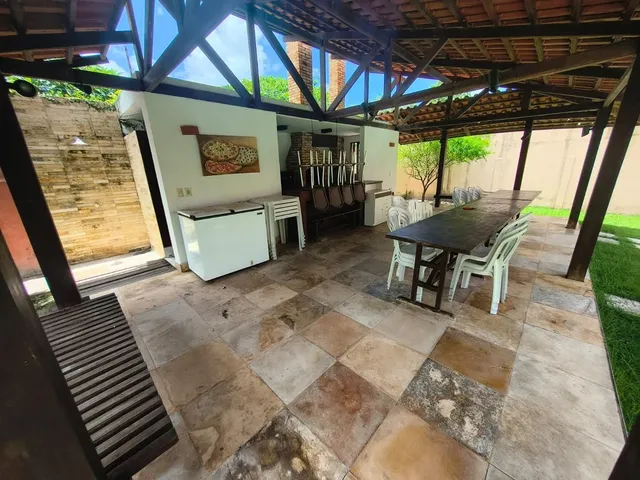 Imagem 12: Casa à Venda bairro Eng. Luciano Cavalcante c/ 4 Suítes com acesso por duas ruas