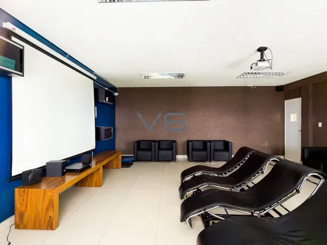 Imagem 2: Apartamento Padrão com 3 quartos, 1 vaga de garagem, 62m² privativos, no Portão