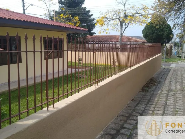 Imagem 4: Linda Residência no Bairro Boqueirão Contendo 4 Dormitórios Sendo 1 Suíte, Sala