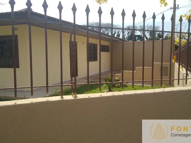 Imagem 8: Linda Residência no Bairro Boqueirão Contendo 4 Dormitórios Sendo 1 Suíte, Sala