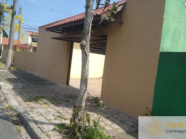 Imagem 7: Linda Residência no Bairro Boqueirão Contendo 4 Dormitórios Sendo 1 Suíte, Sala