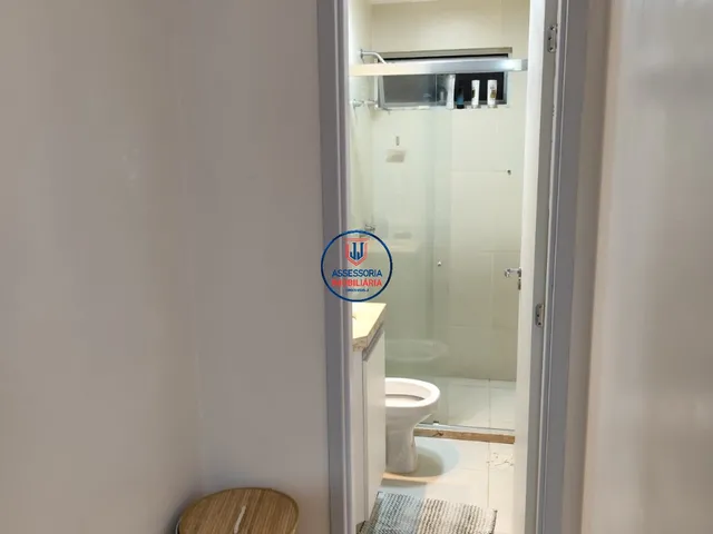 Imagem 5: Venda de casa triplex com 3 suítes e piso em porcelanato, localizado no Parque das