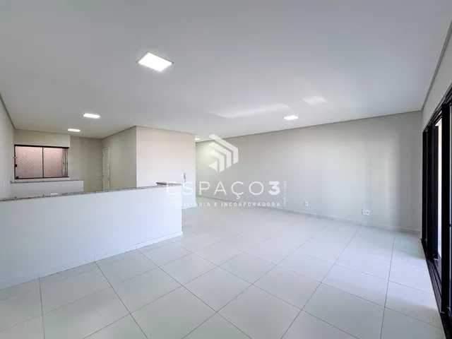 Imagem 5: Lindo Apartamento no Centro com 01 Suíte e 02 Quartos, Sacada com Churrasqueira