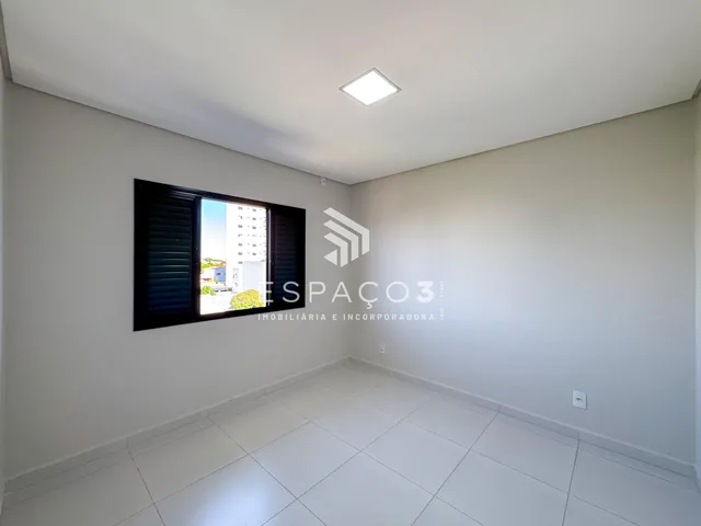 Imagem 11: Lindo Apartamento no Centro com 01 Suíte e 02 Quartos, Sacada com Churrasqueira