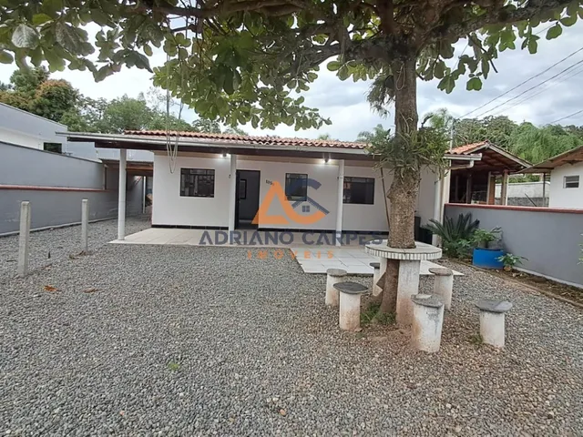 Imagem: Aluguel Anual Casa com 03 Quartos e Amplo