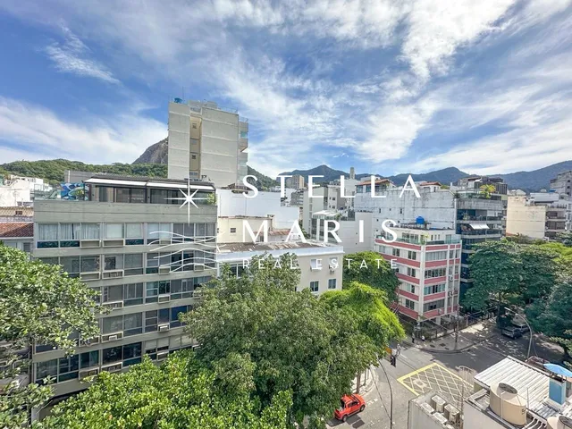 Imagem 6: Leblon, Quadra da Praia, Apartamento em andar alto, com vista livre, 4 quartos e 2 vagas