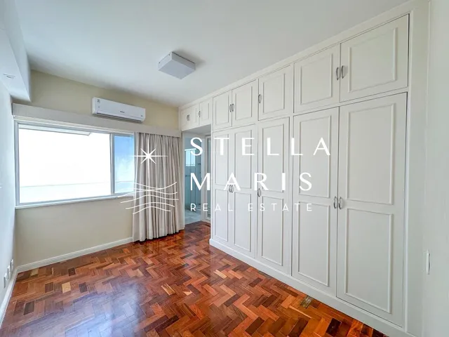 Imagem 11: Leblon, Quadra da Praia, Apartamento em andar alto, com vista livre, 4 quartos e 2 vagas