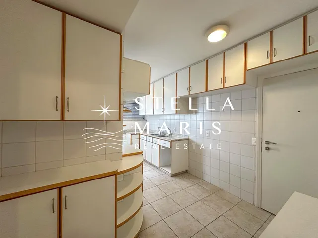 Imagem 14: Leblon, Quadra da Praia, Apartamento em andar alto, com vista livre, 4 quartos e 2 vagas