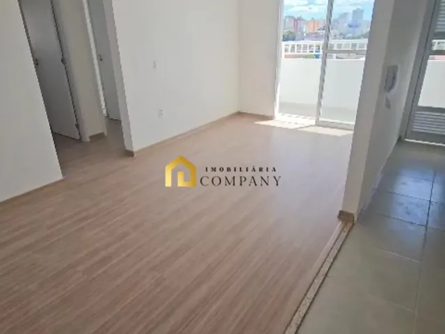 Imagem: O apartamento possui 2 Dormitórios, 1 Suíte, 2 Banheiros,