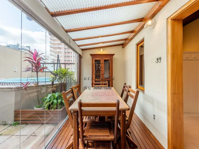 Imagem 16: Cobertura de Luxo no Petrópolis: 3 Quartos, 1 Suíte, Mobiliada com Piscina - Porto