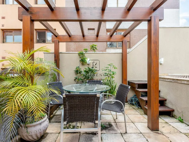 Imagem 9: Cobertura de Luxo no Petrópolis: 3 Quartos, 1 Suíte, Mobiliada com Piscina - Porto
