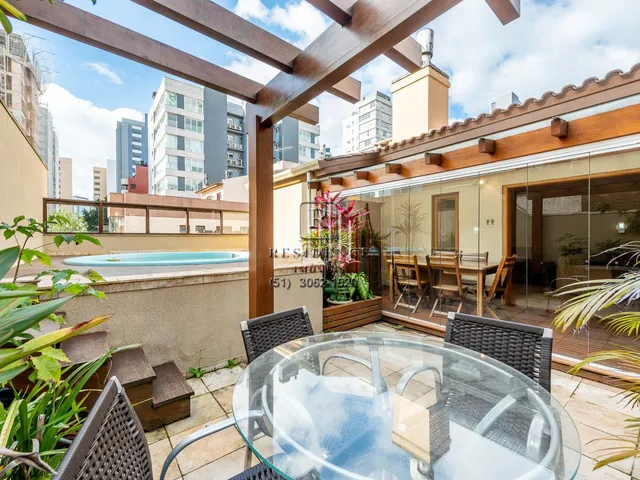 Imagem 13: Cobertura de Luxo no Petrópolis: 3 Quartos, 1 Suíte, Mobiliada com Piscina - Porto