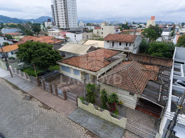 Imagem 2: Terreno / lote com venda por R$850.000