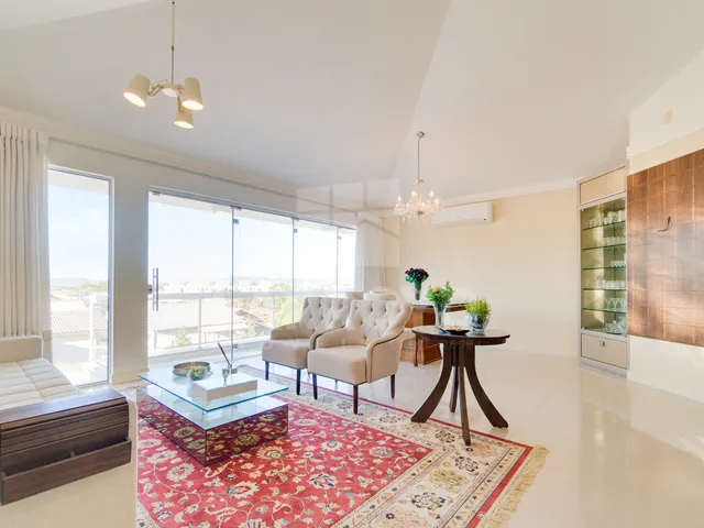 Imagem 4: Casa com 4 dormitórios
