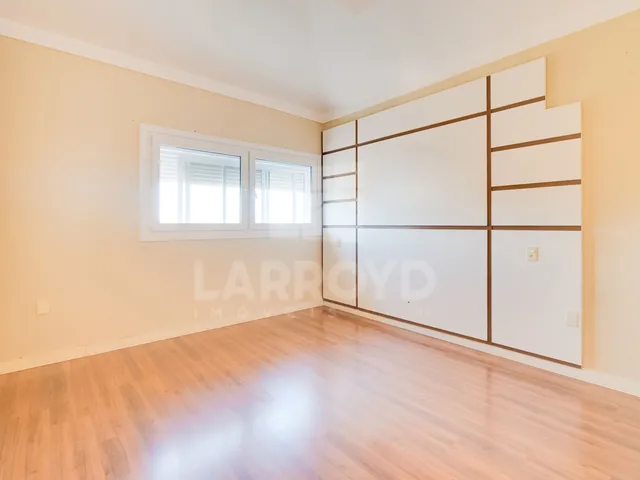 Imagem 14: Casa com 4 dormitórios