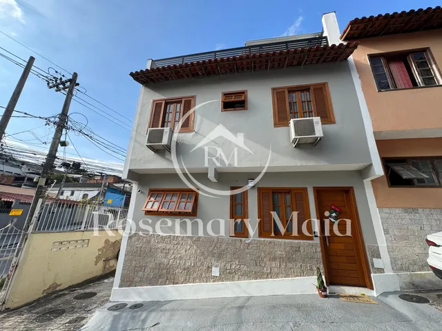 Imagem: Casa triplex à venda no Pechincha com terraço