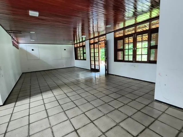 Imagem 5: Casa à Venda bairro Engenheiro Luciano Cavalcante c/ 5 Quartos e com acesso por