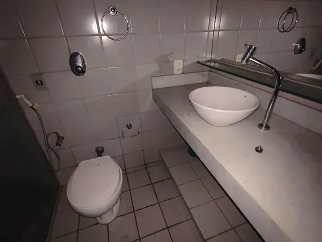 Imagem 6: Casa à Venda bairro Engenheiro Luciano Cavalcante c/ 5 Quartos e com acesso por