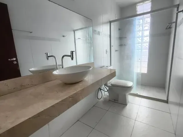 Imagem 4: Casa à Venda bairro Engenheiro Luciano Cavalcante c/ 5 Quartos e com acesso por