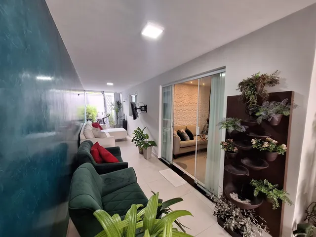 Imagem 2: Casa duplex em rua privativa com 5 quartos (2 suítes) com apart e sala comercial