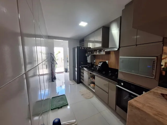 Imagem 16: Casa duplex em rua privativa com 5 quartos (2 suítes) com apart e sala comercial