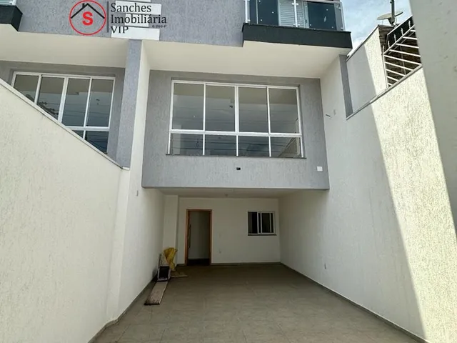 Imagem: A casa possui 3 Dormitórios, 2 Suítes, 3 Banheiros, 9
