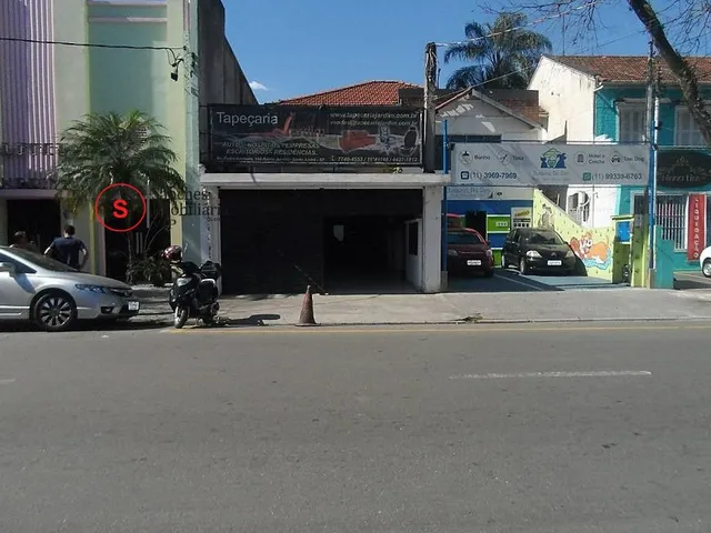 Imagem: A sala comercial possui 2 Dormitórios, 2 Banheiros, 4
