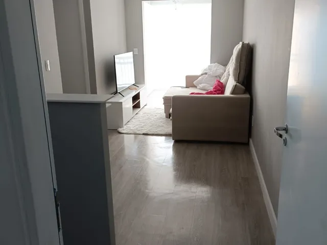 Imagem: O apartamento possui 2 Dormitórios, 1 Suíte, 2 Banheiros,