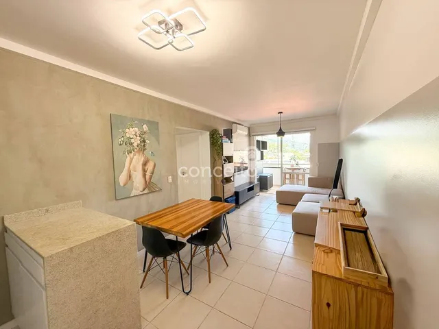 Imagem 7: Apartamento Semimobiliado com 2 Dormitorios Sendo 1 Suíte na Fortaleza!