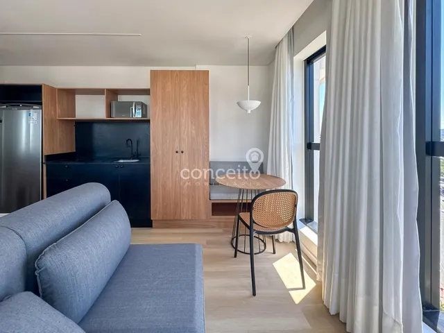 Imagem: O apartamento possui 1 Dormitório, 1 Banheiro, 1 Vaga na