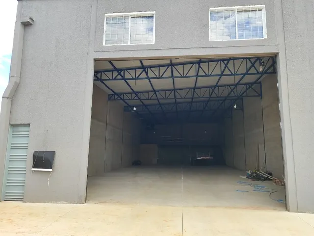 Imagem: Alugo Galpão 300m Residencial 14 Bis Trindade