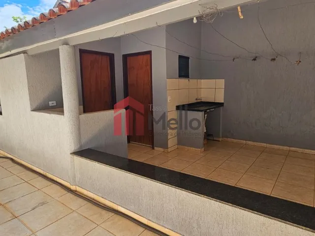 Imagem 12: Casa à venda em Umuarama-PR, bairro Jardim Verde Vale: 3 quartos, 1 sala, 2 banheiros