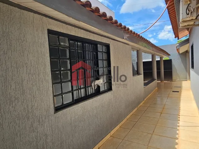 Imagem 15: Casa à venda em Umuarama-PR, bairro Jardim Verde Vale: 3 quartos, 1 sala, 2 banheiros