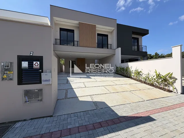 Imagem 3: Casa Sobrado com 3 dormitórios suítes à venda, 166,17 m² no bairro Padre Martinho