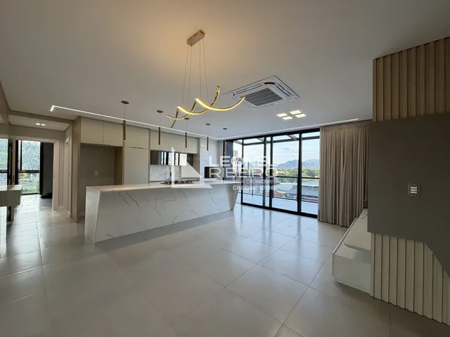 Imagem 5: Apartamento à venda com 3 dormitórios suítes, 195 m² no bairro das Capitais em